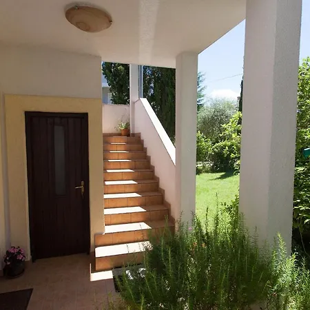 Apartment Draga Vantacici